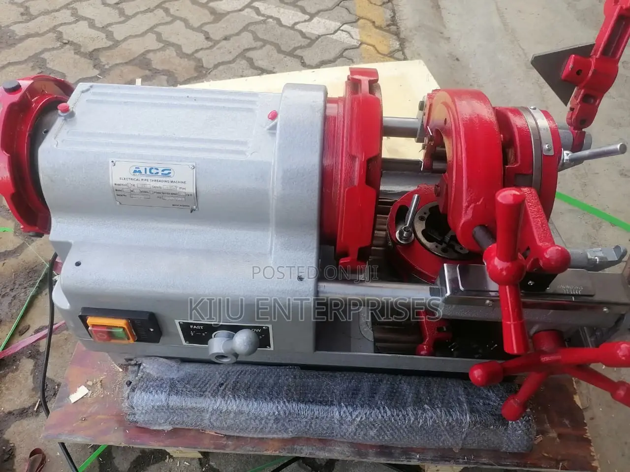 Pipe Threading Machine Available Now