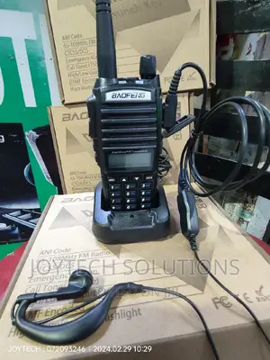 Dual Band Handheld Walkie Radio 128 Channels