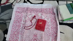 *3 in 1 Prayer Mat Set*
*Consists Of*
Tasbih
Praye