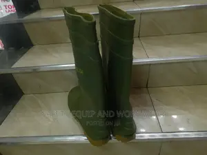 Get Delta Gumboots With Comfortable Fit At Best Price
