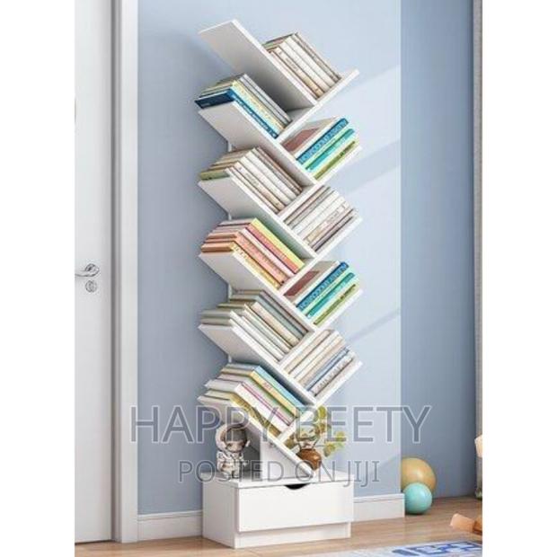 Tree-Shaped Bookshelf - main view