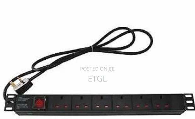 APS RA19 Power Distribution Units 7way 19′′ 1U