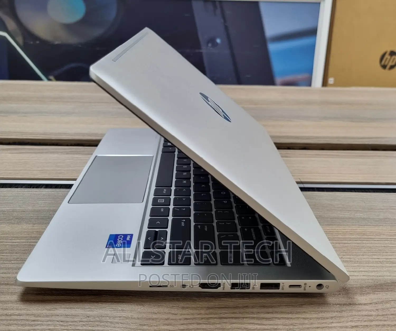 Laptop HP ProBook 440 G8 8GB Intel Core I7 eMMC 512GB