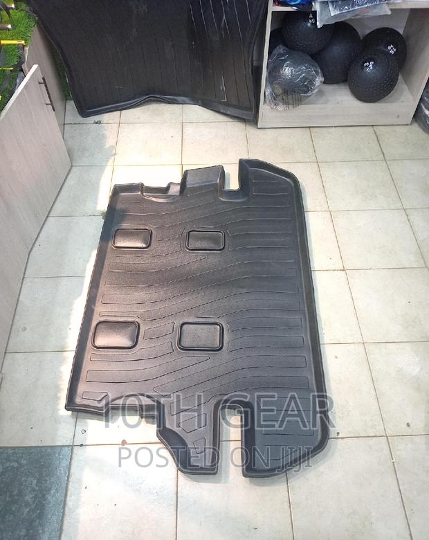 Land Cruiser 200 Series Boot Mat - thumbnail 2