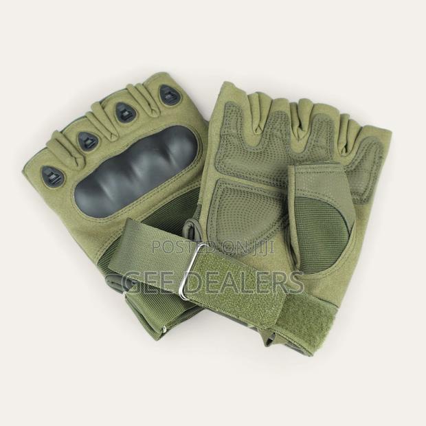 Green Tactical/Gym Gloves /Half-Finger Gloves