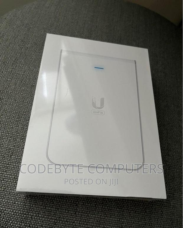 Unifi 6 in-Wall Access Point (U6-Iw) Unifi 6 in-Wall - main view