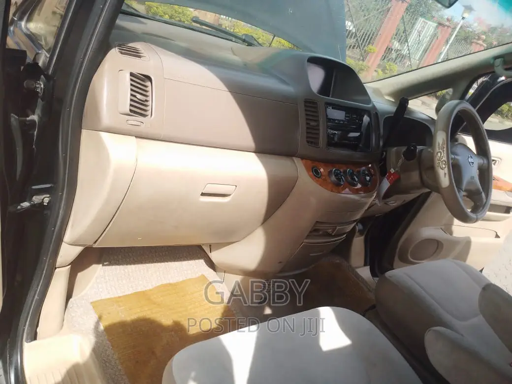 Nissan Serena 2006 Black