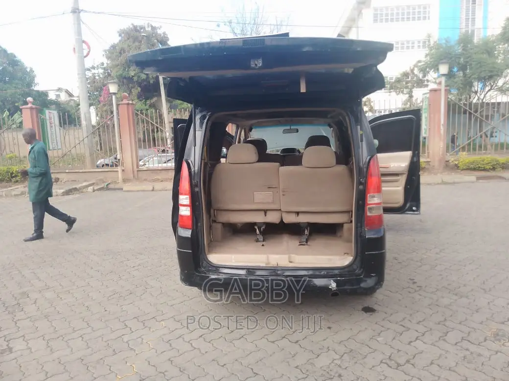 Nissan Serena 2006 Black