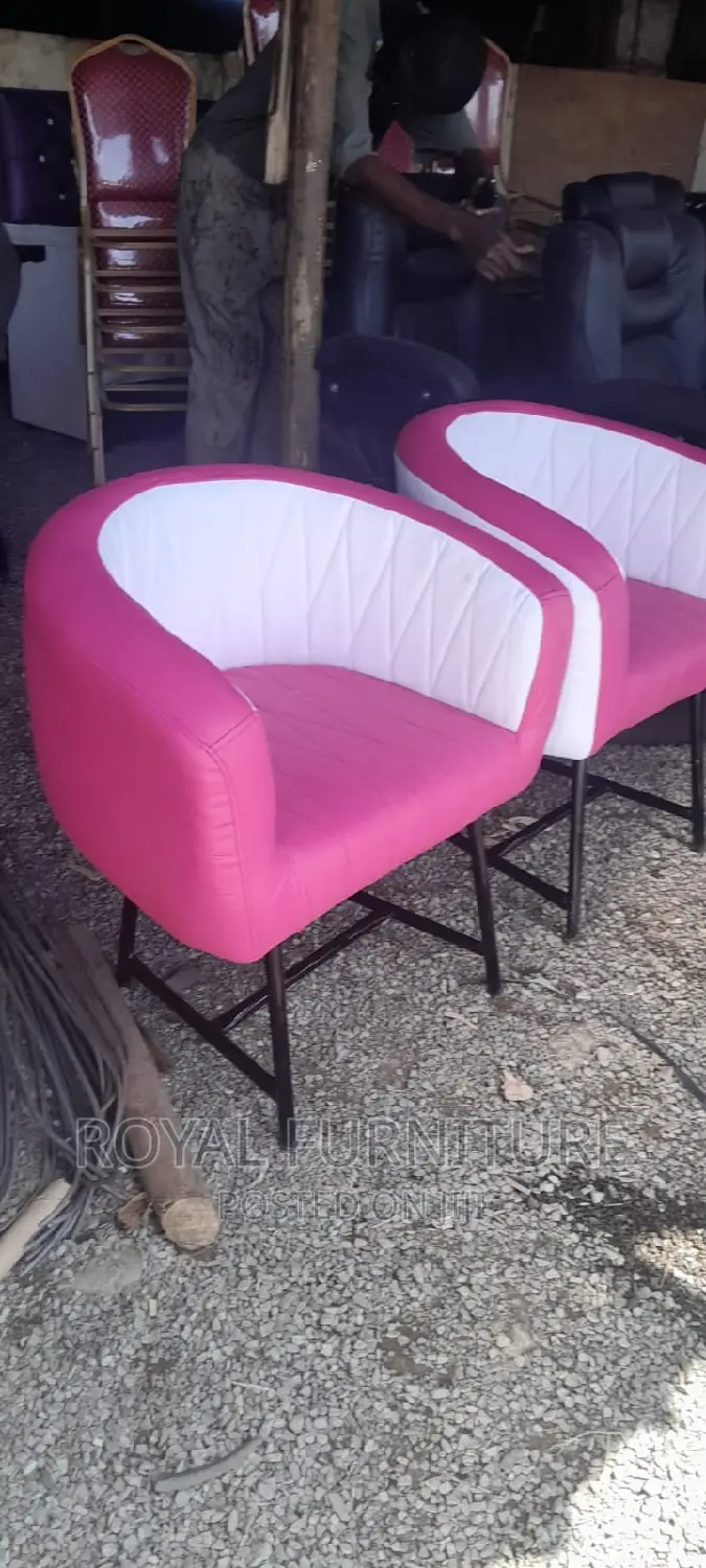 Salon Pink Seats
