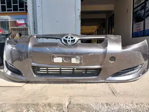 Front Bumper Auris 2003