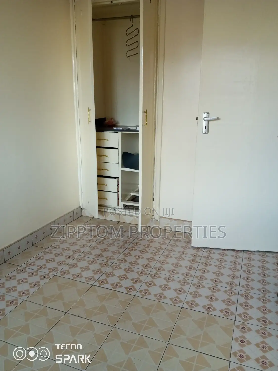 4bdrm Maisonette in Madaraka for rent