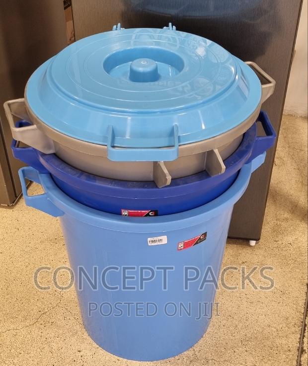 60 Litres Bin With Side Handles and Lid. - main view