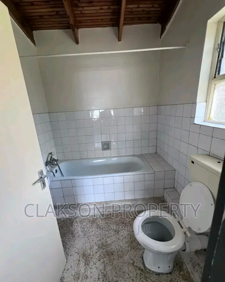 6bdrm Maisonette in Kilimani for rent