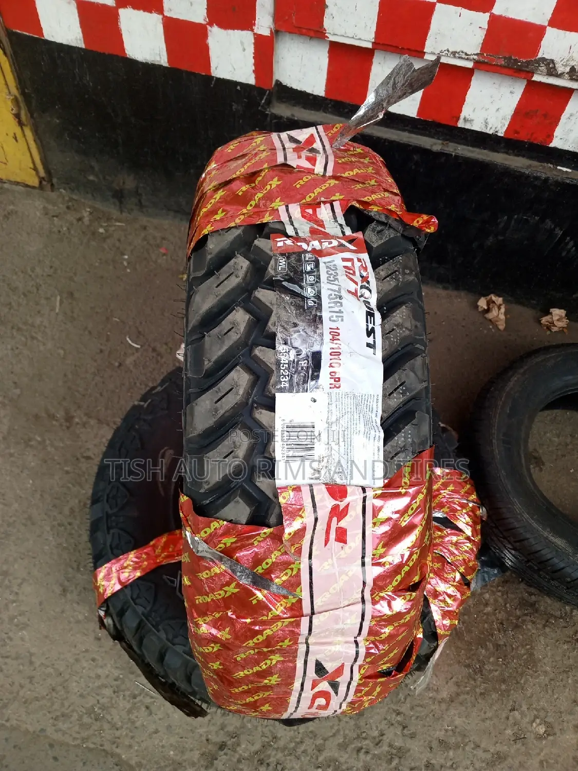 235/75r15 Roadx