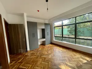 4bdrm Duplex in Loft Residence, Runda for rent