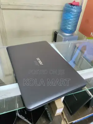 Laptop Asus VivoBook 15 X540NA 4GB Intel Core I3 HDD 500GB
