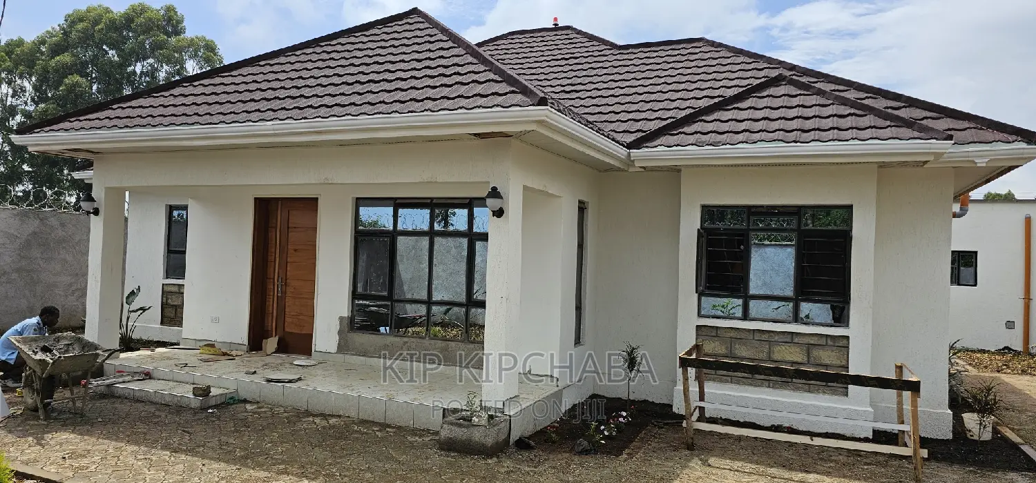 3bdrm Bungalow in Elgonview for sale