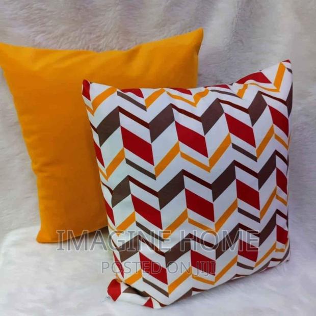Throw/Seat Pillows