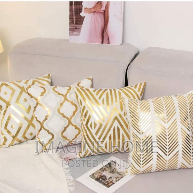 Throw Pillows - main view