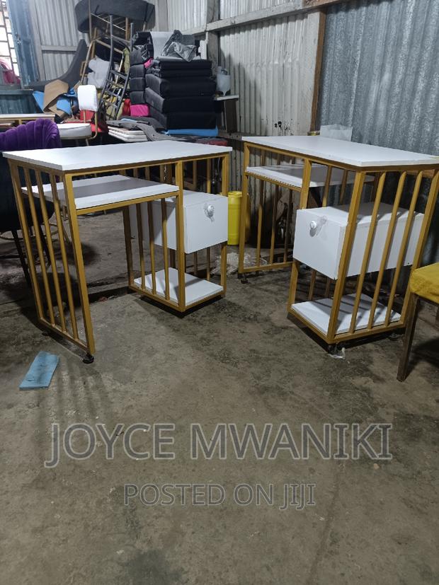 Manicure Table, Stylish and Latest Design - main view