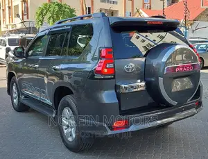 Toyota Land Cruiser 2019 Gray