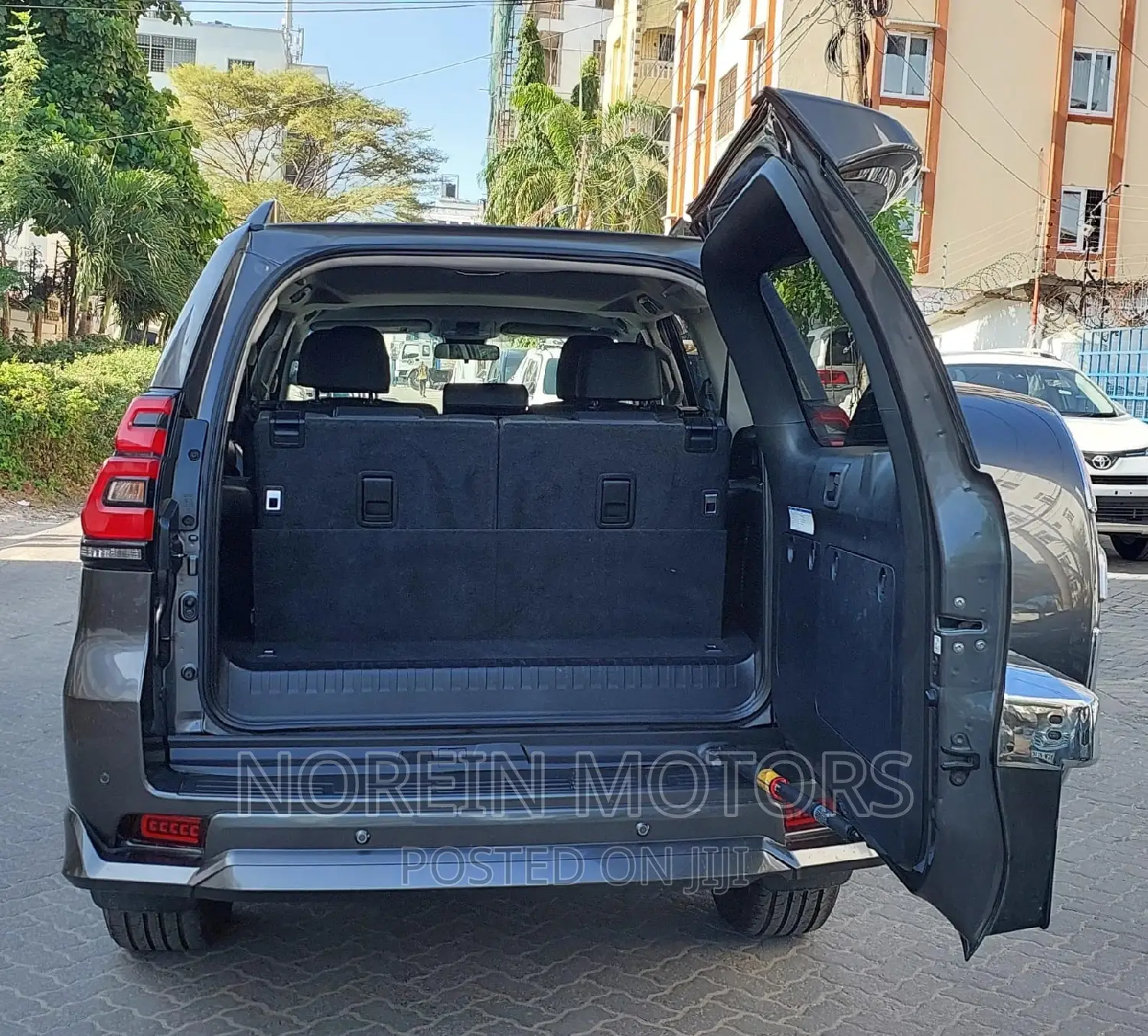 Toyota Land Cruiser 2019 Gray
