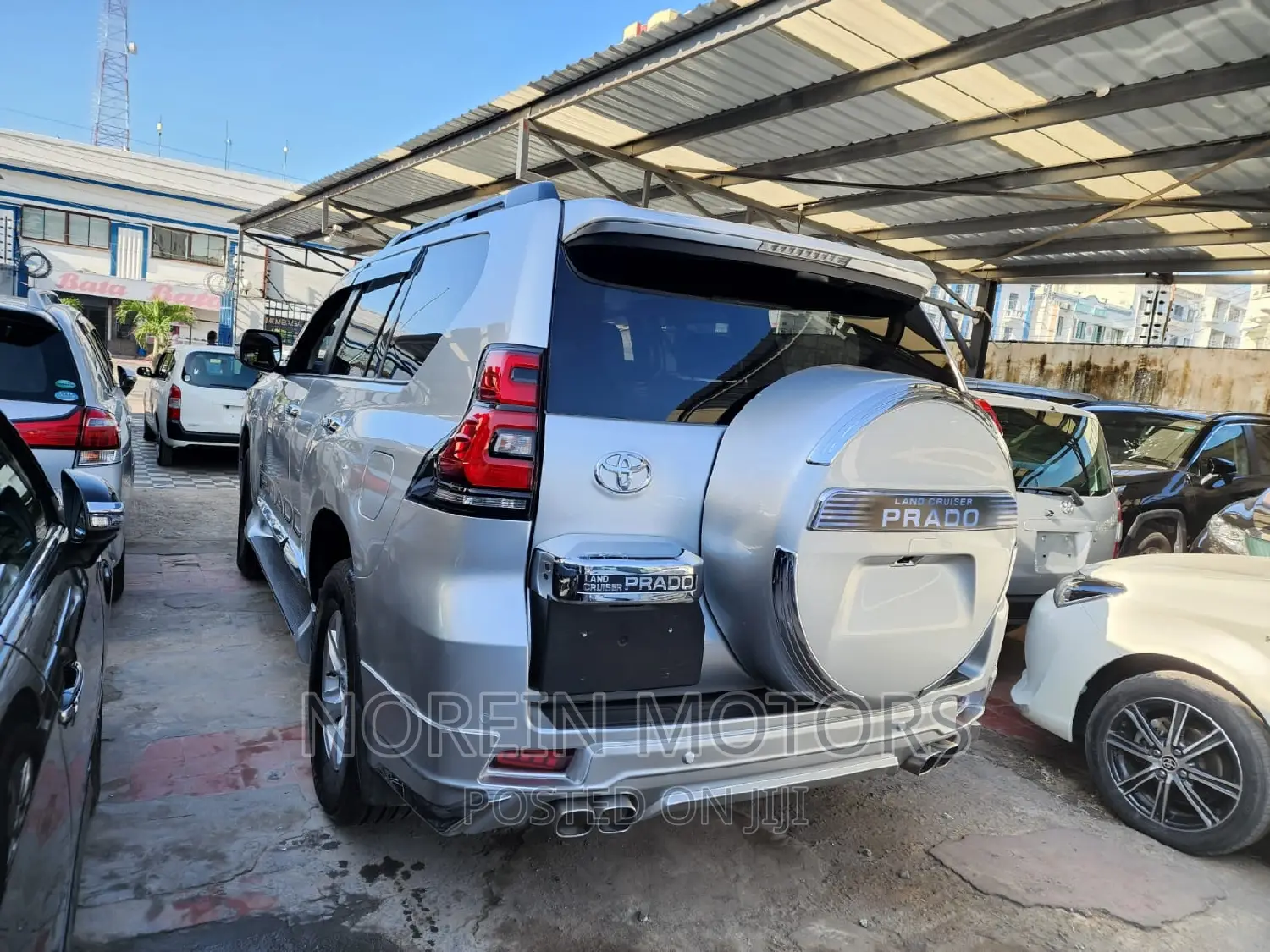 Toyota Land Cruiser Prado 2018 Silver
