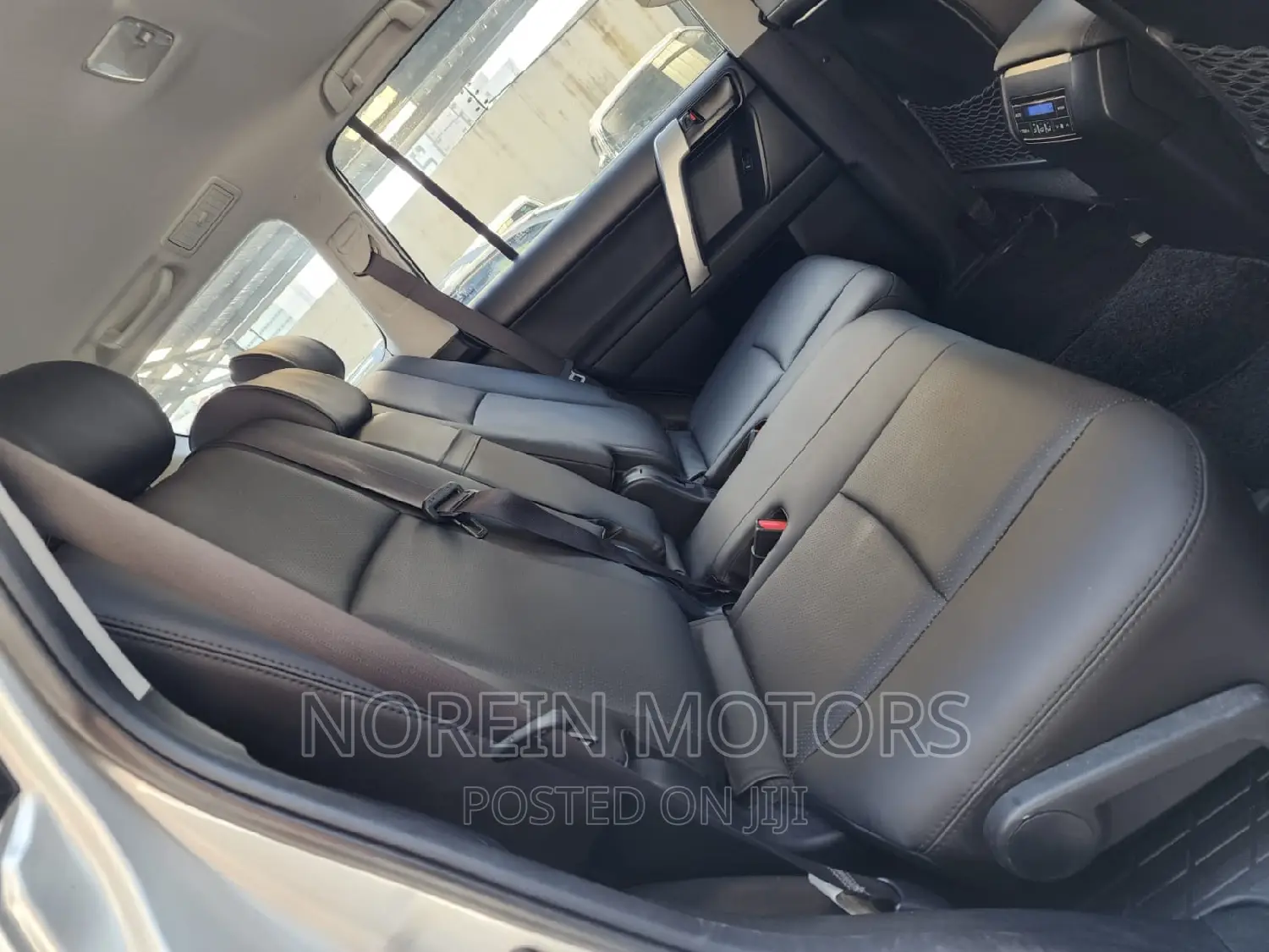 Toyota Land Cruiser Prado 2018 Silver