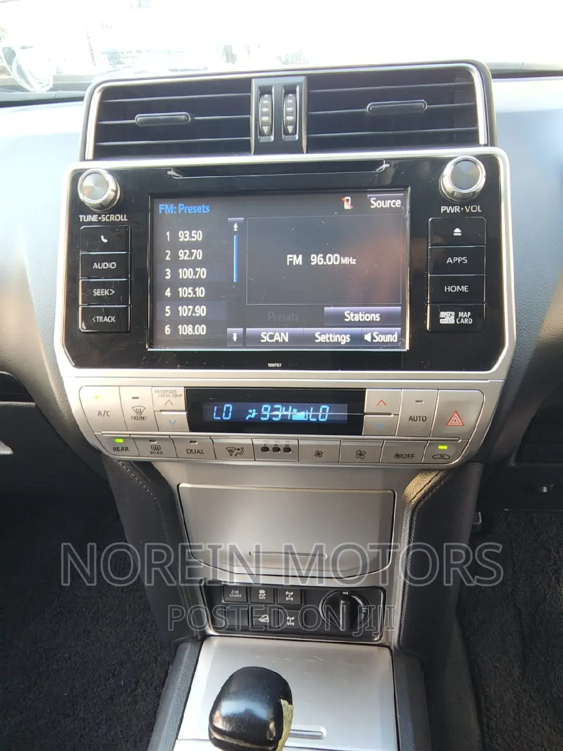 Toyota Land Cruiser Prado 2018 Silver