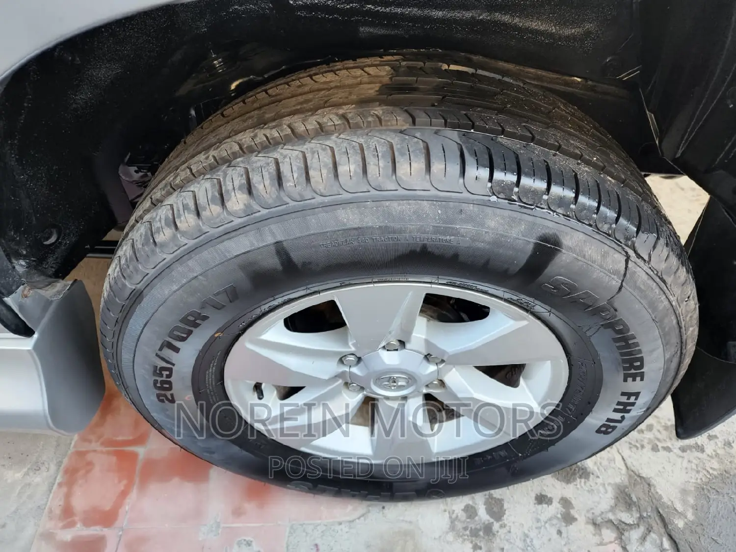 Toyota Land Cruiser Prado 2018 Silver