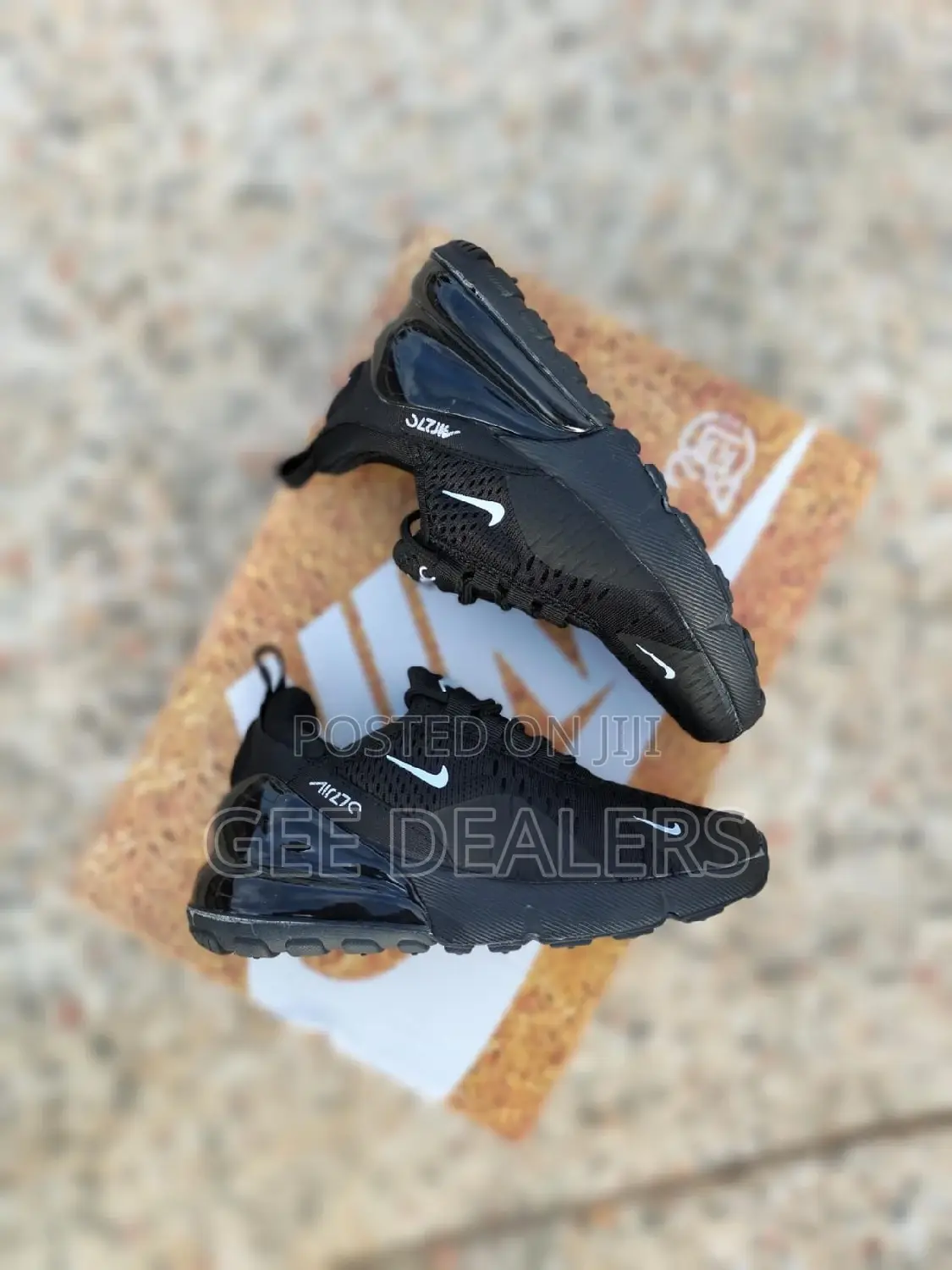 Black Nike Airmax 270