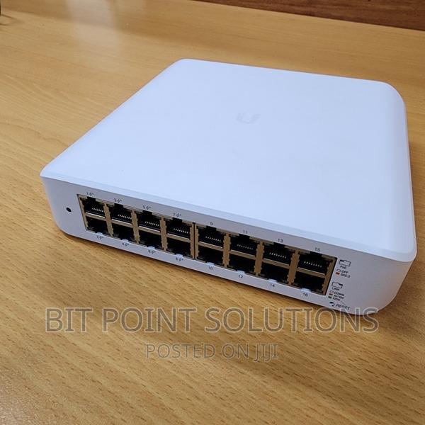 Ubiquiti 16ports Switch Lite Usw-Lite-16-Poe, (8) Gbe POE+