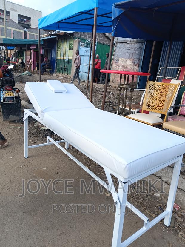 Massage Bed Foldable White Colour - main view