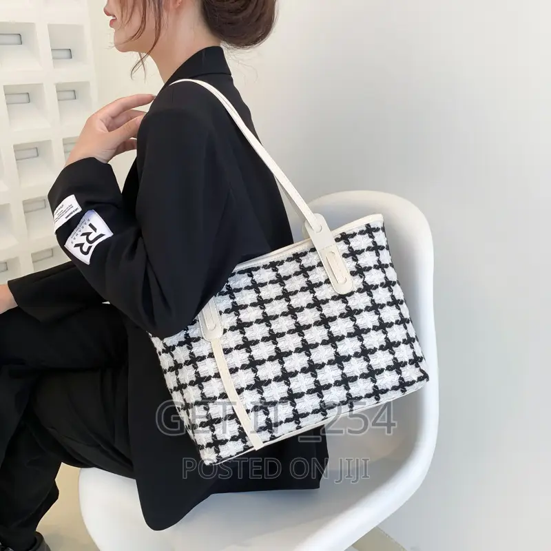 *Tweed Tote Bag Size: 40*11*25cm
