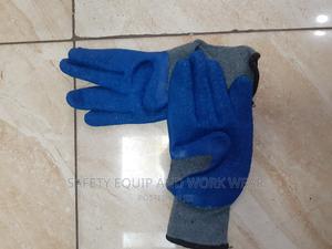 Diamond Grip Gloves- With Textured Surface For Sale - thumbnail 2