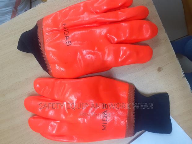 Medical Cold Room Gloves At Discounted Price