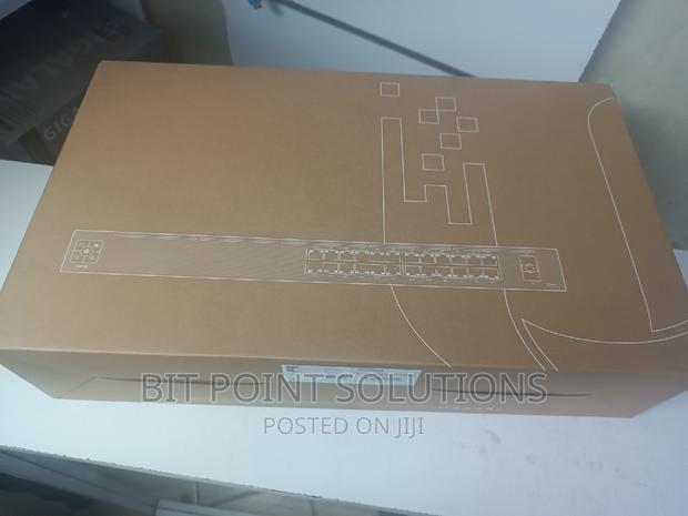 Ubiquiti 24port Switch(Usw-24-poe )16 Gbe Poe+ 1g Sfp Slot - thumbnail 3