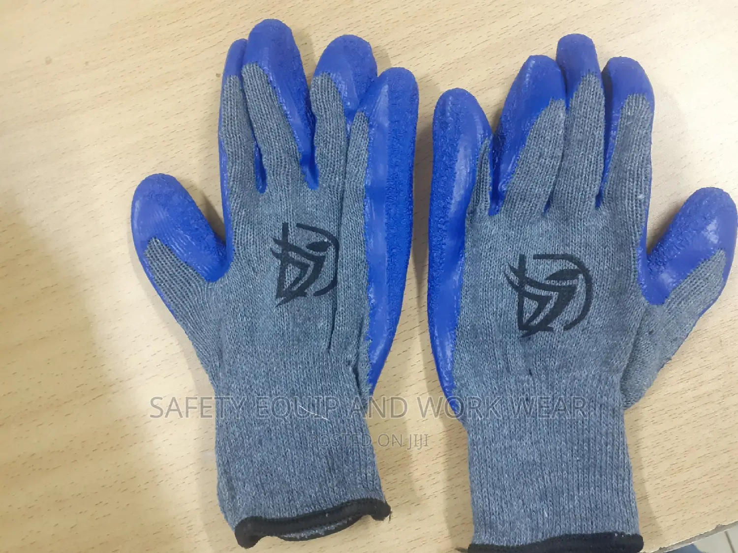 Comfortable Diamond Grip Gloves For Manufacturing