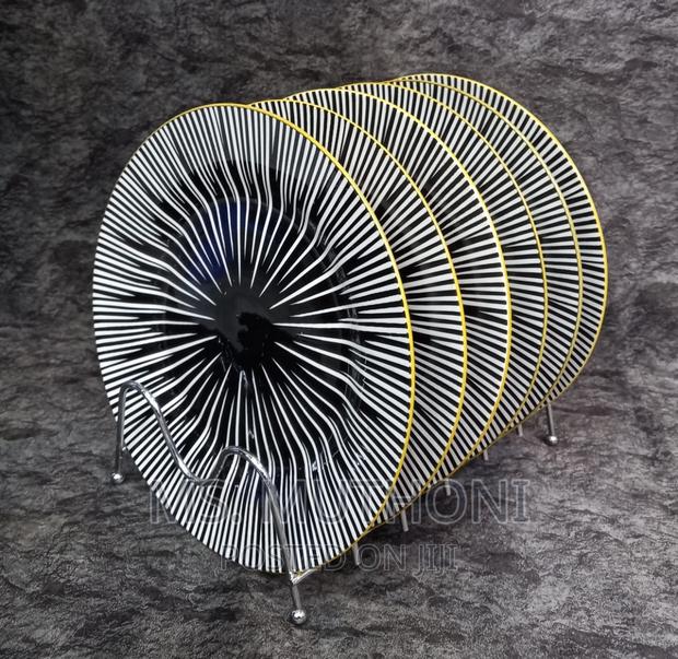 6 Ceramic Plate Jn - main view