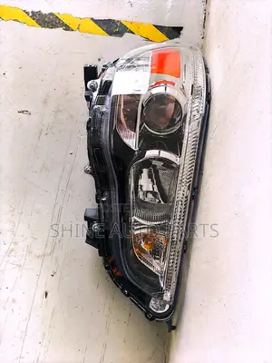 Mitsubishi RVR Headlight