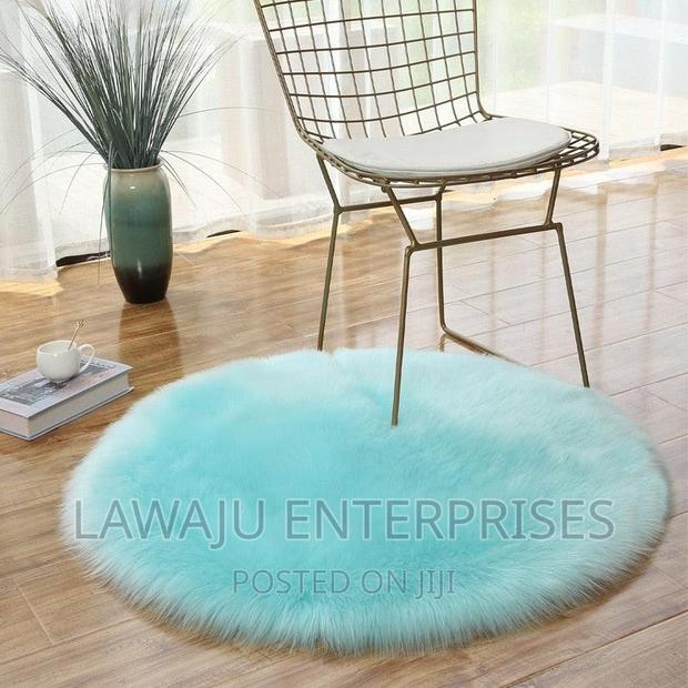 Blue Round Faux Fur Rug