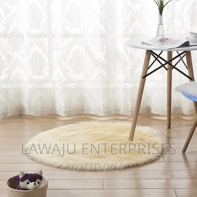 Yellow Round Faux Fur Rug