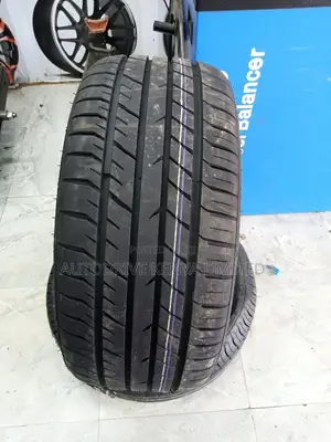 255/35r20 Bearway Tyre
