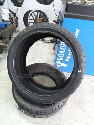 255/35r20 Bearway Tyre