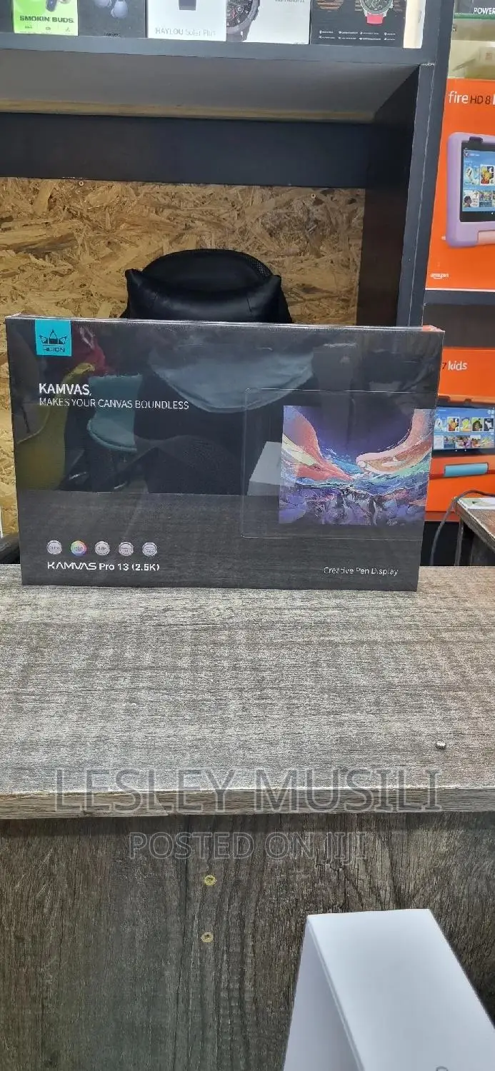 HUION Kamvas Pro 13 2.5QHD Graphics Monitor Drawing