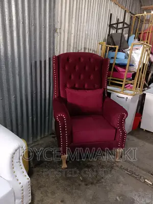 King Chair or Pedicure Seat, Maroon.