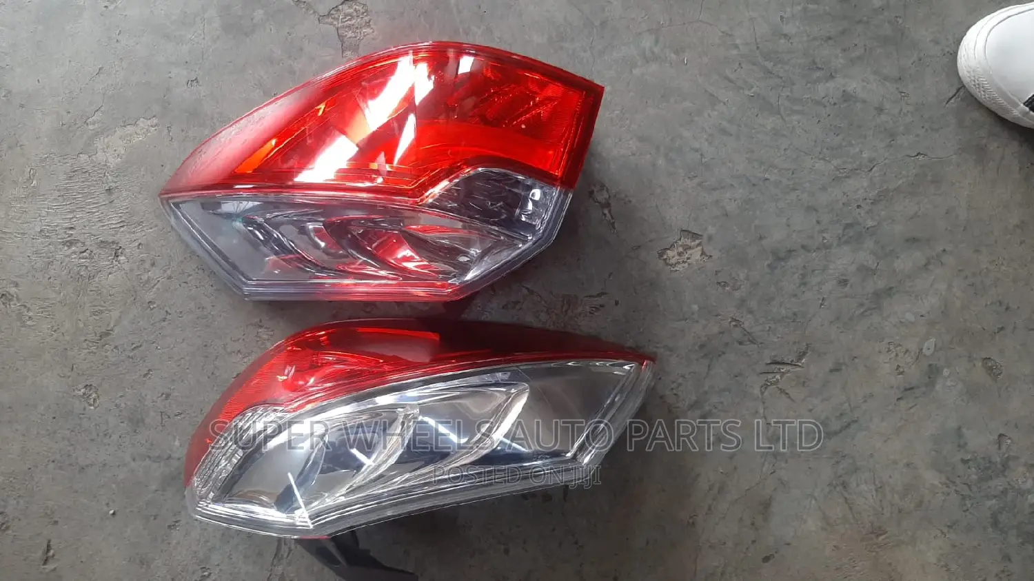 Taillight Honda Fit Shuttle 2015