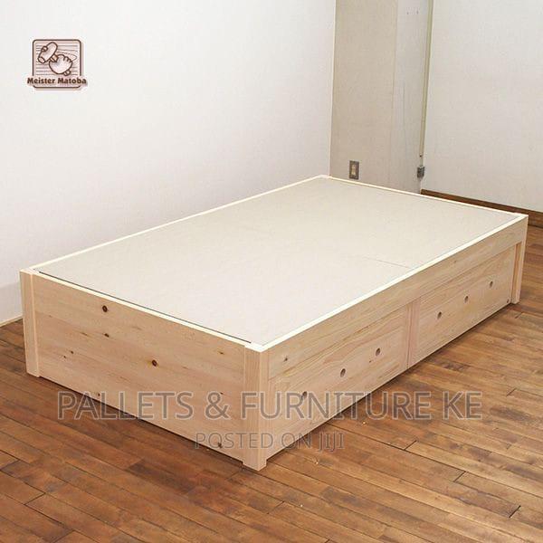 Box Bed / Simple Bed/ 4 by 6