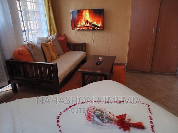Buckingham Airbnb Studio TRM Drive Roysambu Thika Nairobi - thumbnail 3