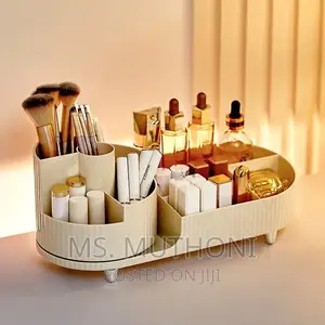 Rotatable Cosmetic/ Makeup Storage Box*